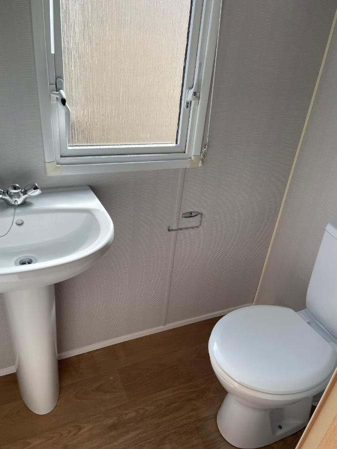 Parkdean Static Caravan On Cherry Tree Holiday Park Great Yarmouth Bagian luar foto
